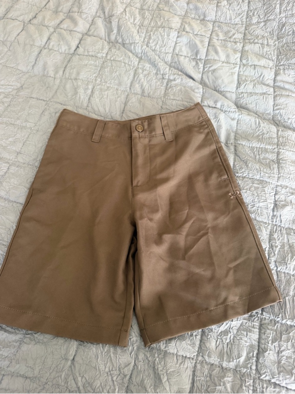 Under Armour gray Boys golf shorts Size 6